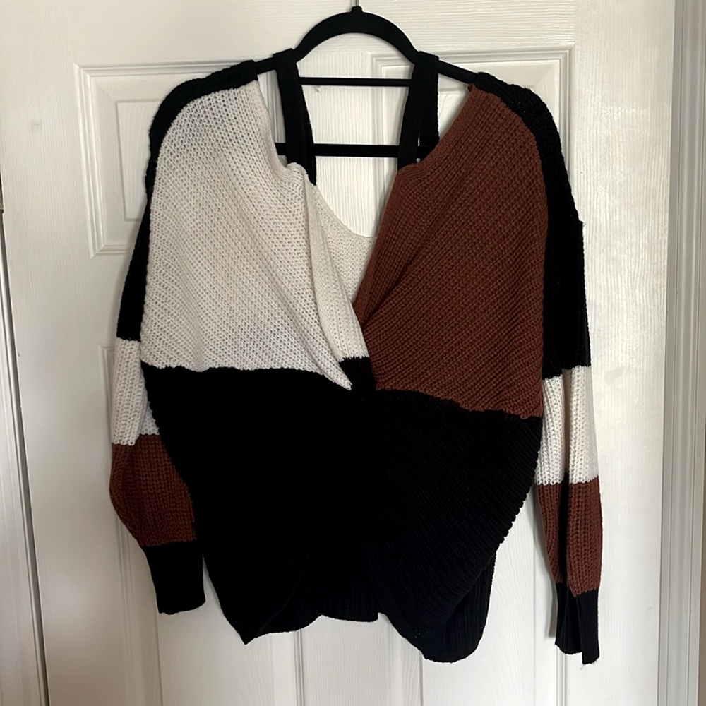 Reversible knitted sweater